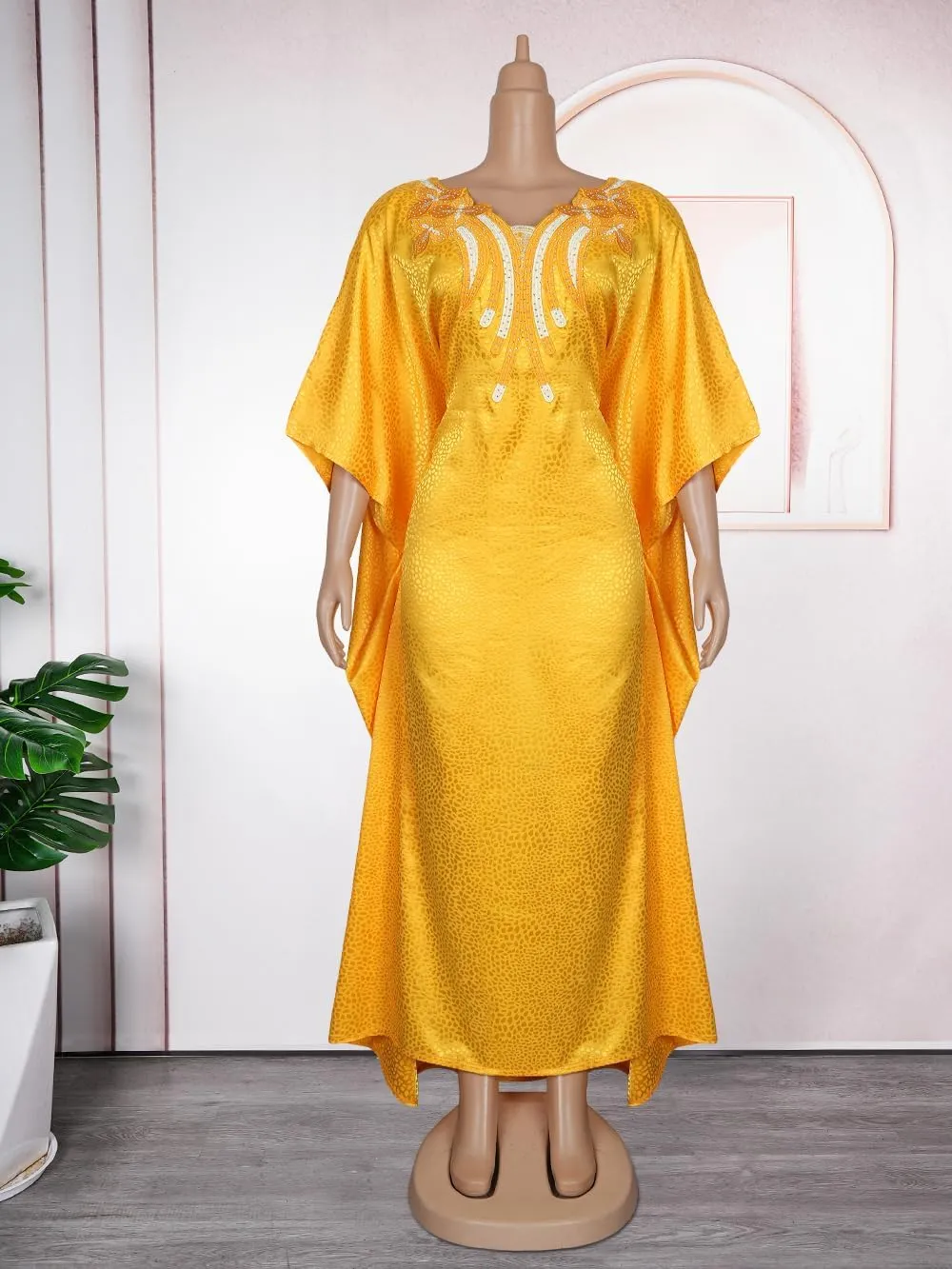 HD African Dresses for Women Fashion Beading Rhinestone Kaftan Maxi Dress