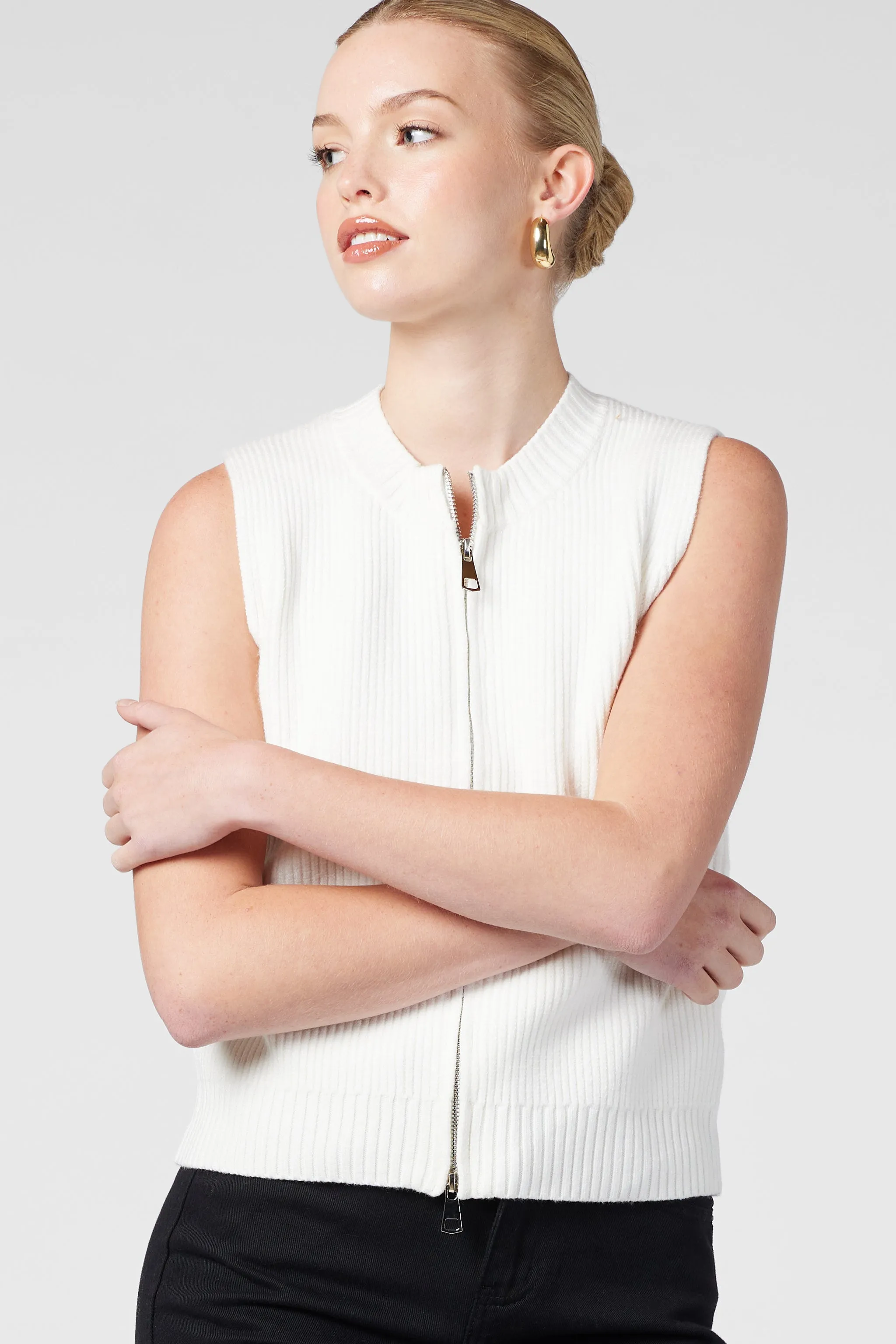 TAKING SIDES ZIP VEST TOP