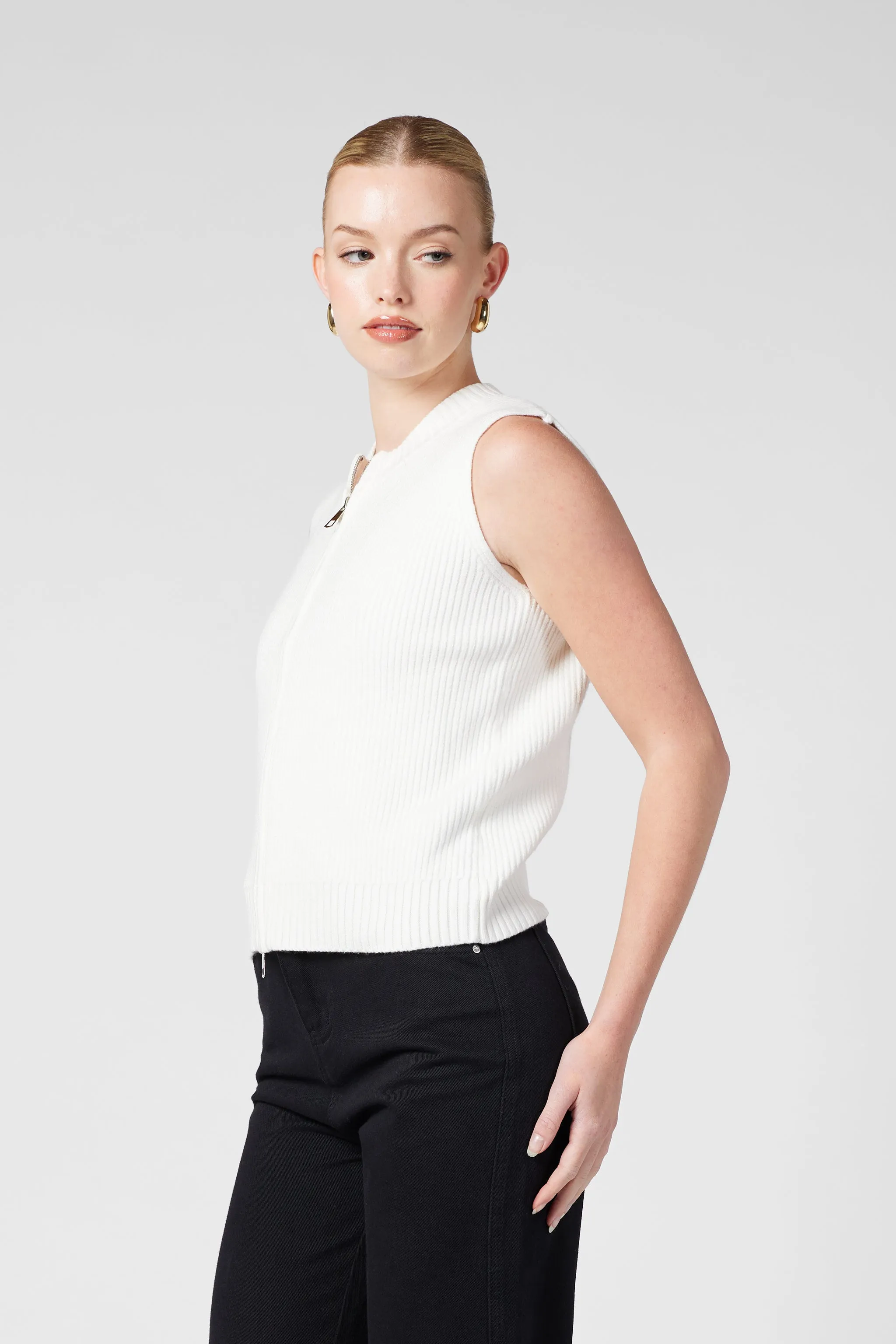 TAKING SIDES ZIP VEST TOP