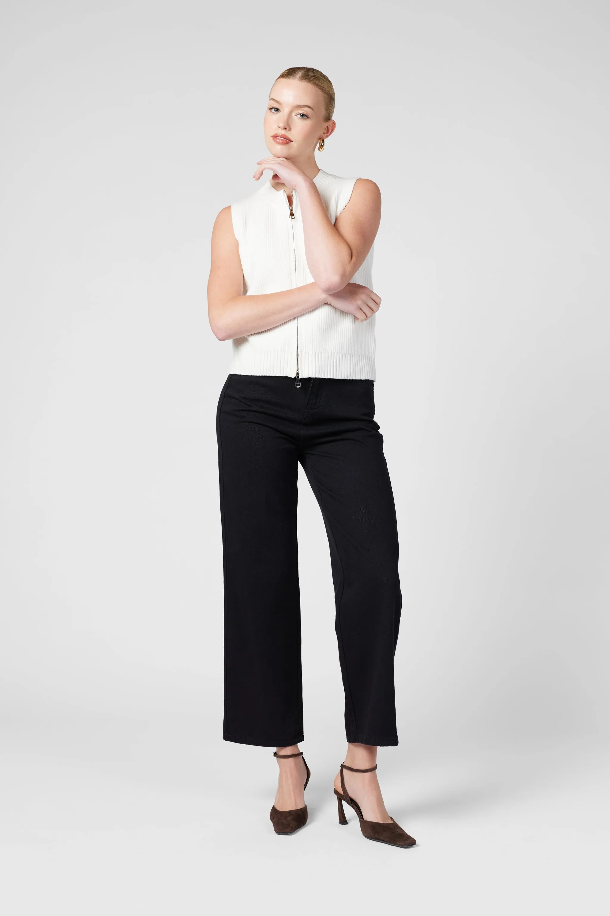 TAKING SIDES ZIP VEST TOP