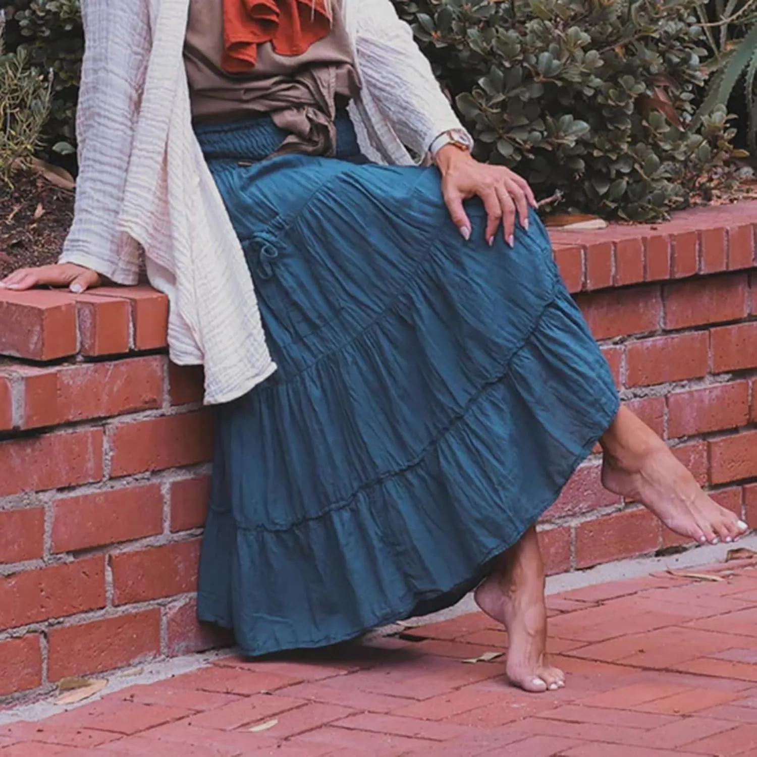 Women Boho Maxi Skirts Western A Line Elastic High Waist Pleated Ruffle Flowy Long Beach Skirts with Pockets