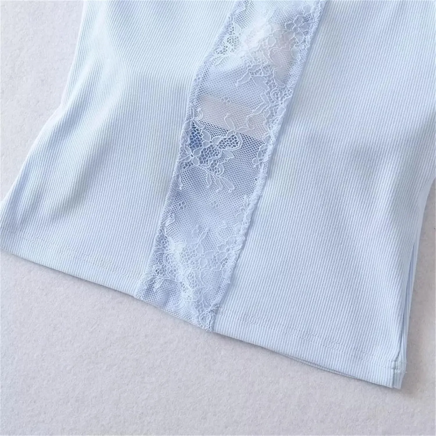 Women's Round Neck Sleeveless Top Lace Back Built-in Chest Pad Summer Slim Casual Camisole