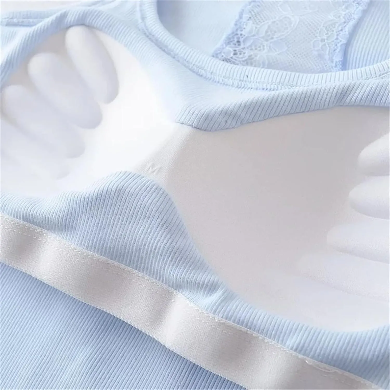Women's Round Neck Sleeveless Top Lace Back Built-in Chest Pad Summer Slim Casual Camisole